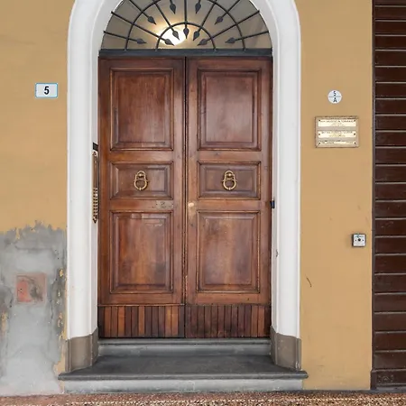 Carbonesi 5 Apartamento
