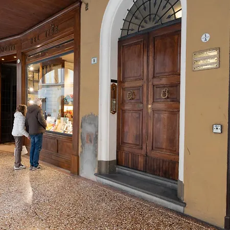 Carbonesi 5 *